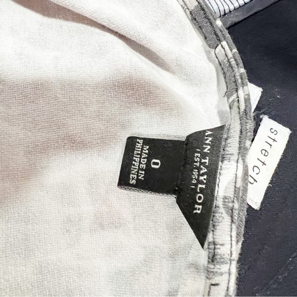 Ann Taylor Women’s‎ Graphic Print Dress - Picture 12 of 12